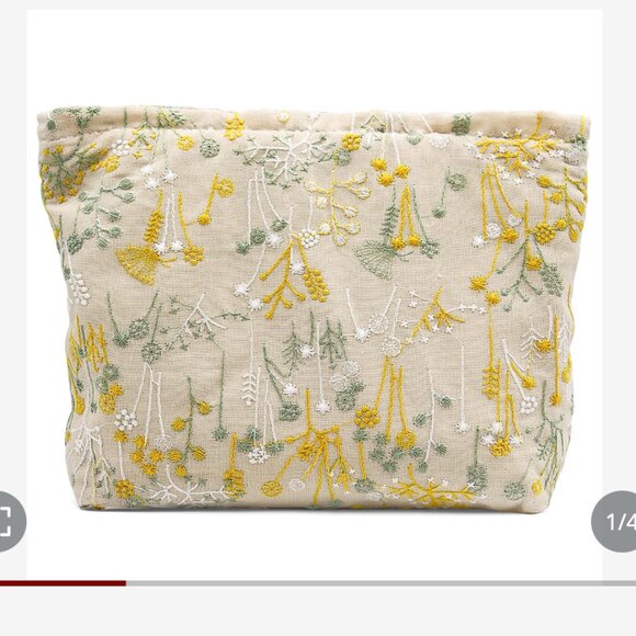 Flower Cosmetic Bags 2 PACK BUNDLE NEW! - Picture 1 of 9